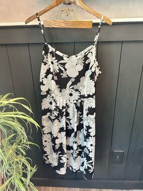 Romy Black and White Floral Midi Tie Waist Sundress size XL
